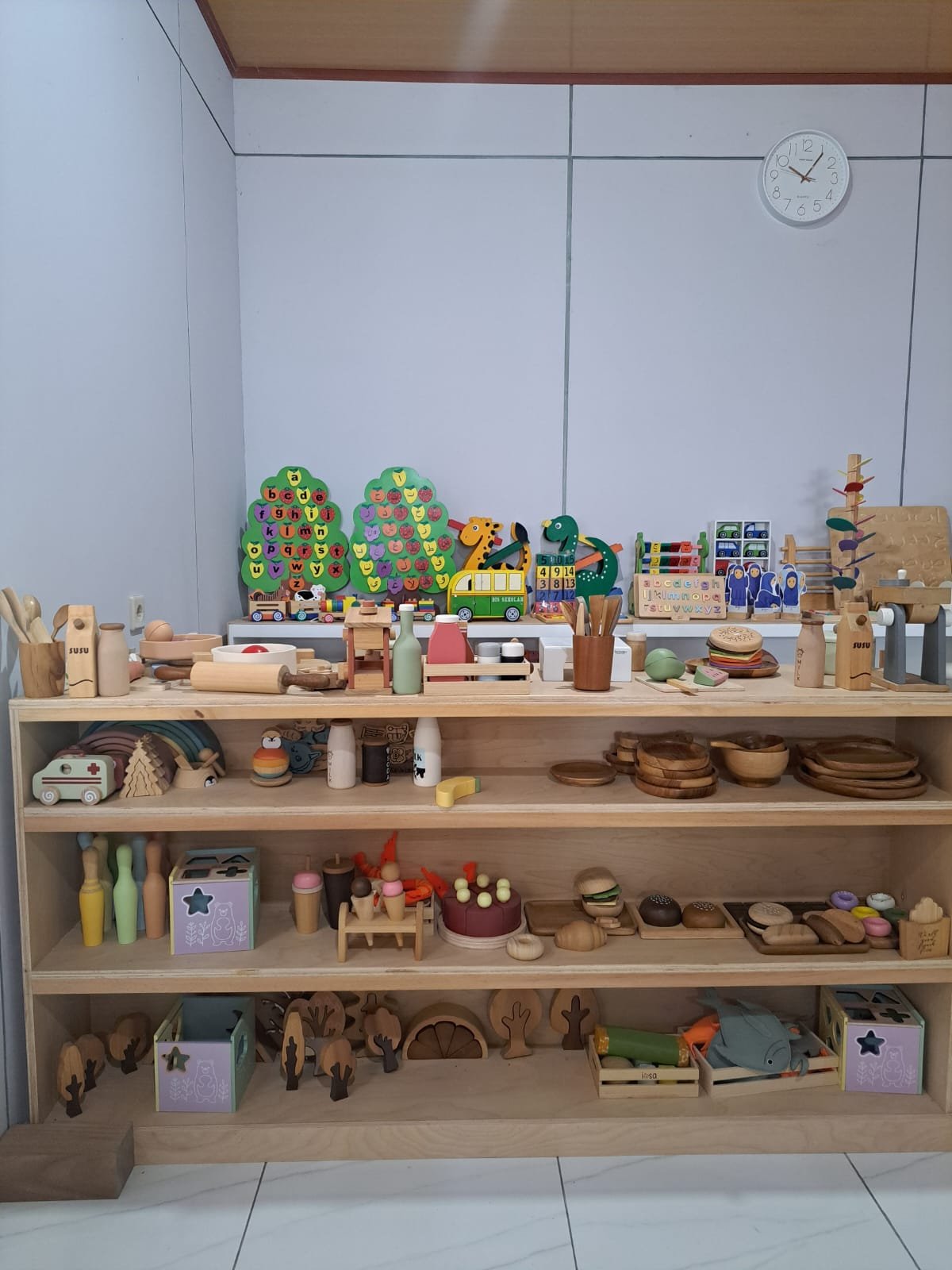 Wooden toys production detail
